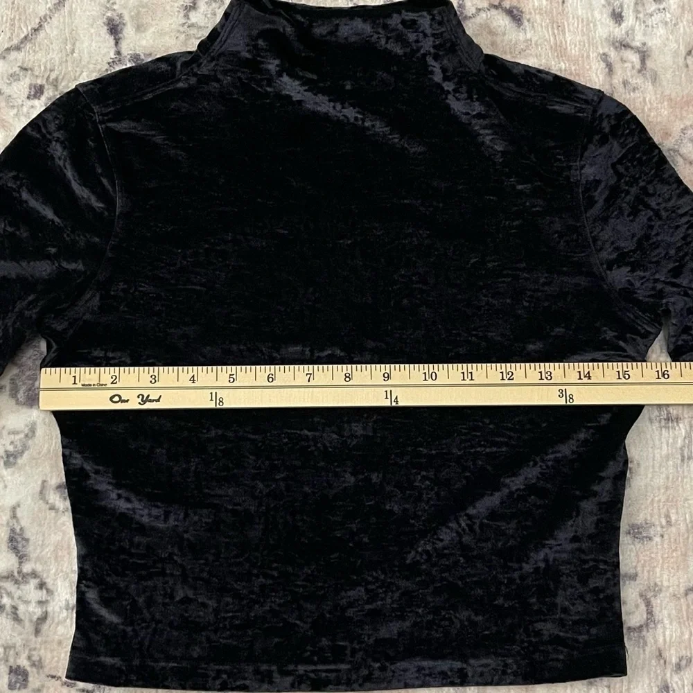 Lululemon All Aligned Mock Neck Crop Long Sleeve Crushed Velvet Black Top Size 6